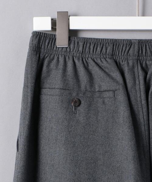 UNITED ARROWS（ユナイテッドアローズ）の「＜UNITED ARROWS＞ サキソニー オールギャザー 1プリーツ イージーパンツ（その他パンツ・メンズ・ベージュ/ネイビー/グレー・S/M/XL/L）」の19枚目の写真