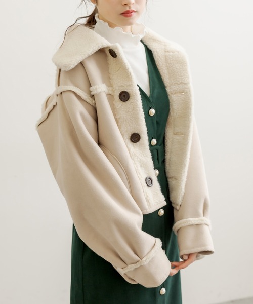 OLIVE des OLIVE(オリーブデオリーブ)の「クロップド丈リバーシブルムートンコート(トレンチコート・レディース・オフホワイト/ライトブラウン・FREE)」の18枚目の写真