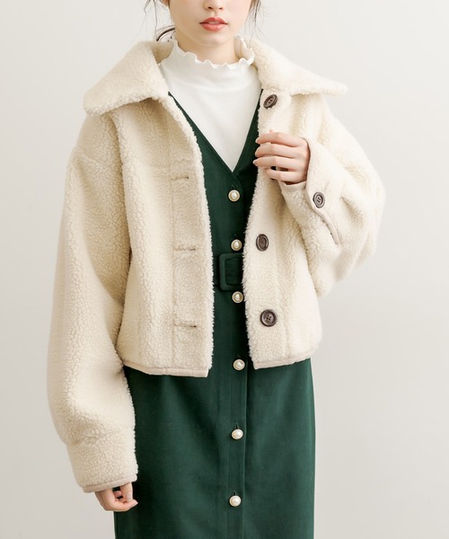 OLIVE des OLIVE(オリーブデオリーブ)の「クロップド丈リバーシブルムートンコート(トレンチコート・レディース・オフホワイト/ライトブラウン・FREE)」の14枚目の写真