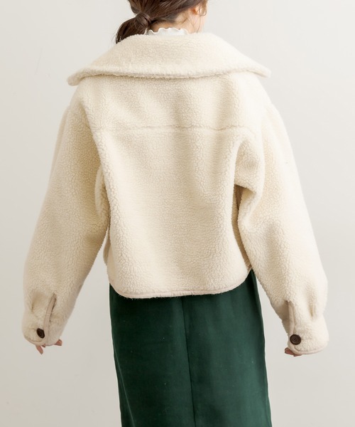 OLIVE des OLIVE(オリーブデオリーブ)の「クロップド丈リバーシブルムートンコート(トレンチコート・レディース・オフホワイト/ライトブラウン・FREE)」の9枚目の写真