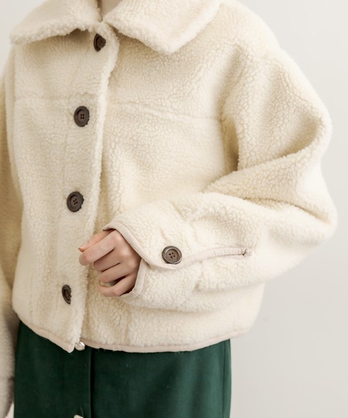 OLIVE des OLIVE(オリーブデオリーブ)の「クロップド丈リバーシブルムートンコート(トレンチコート・レディース・オフホワイト/ライトブラウン・FREE)」の12枚目の写真