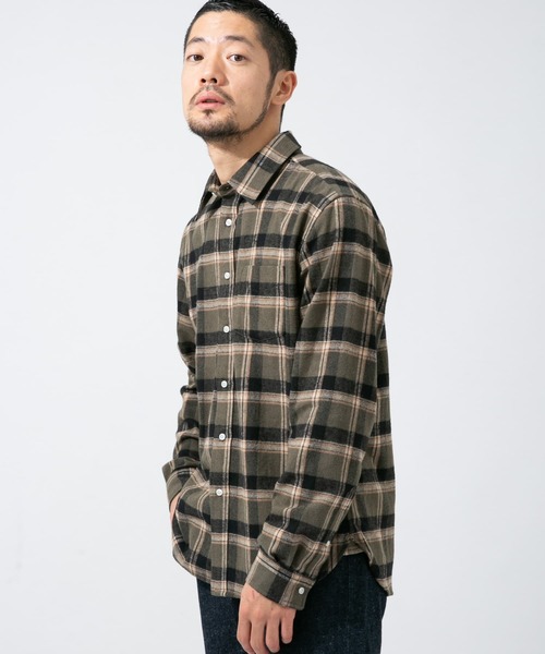 URBAN RESEARCH ROSSO MEN（アーバンリサーチロッソメン）の「ソフトフランネルレギュラーシャツ（シャツ/ブラウス・メンズ・ネイビー/カーキ/ベージュ/ブラウン/ブラック/ブラウン系その他・LARGE/MEDIUM/SMALL/X-LARGE）」の17枚目の写真
