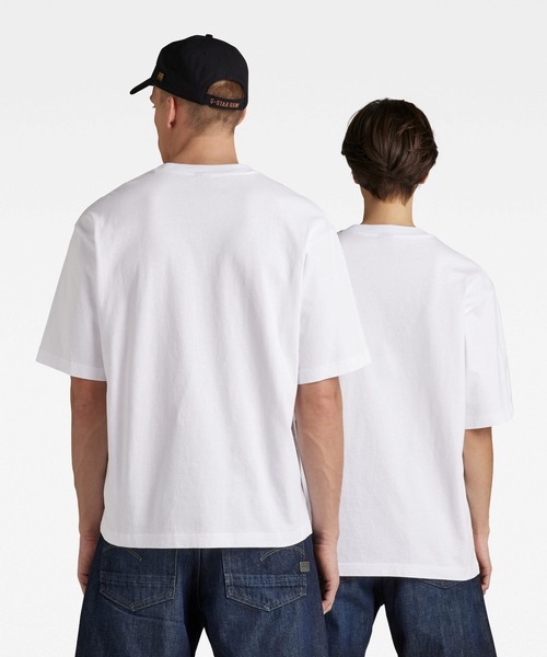 G-STAR(ジースター)の「UNISEX BOXY BASE T-SHIRT/ワンポイント/ロゴ/ユニセックス/オーバーサイズ(Tシャツ/カットソー・メンズ・ホワイト/ダークブラック・SMALL/MEDIUM/LARGE/X-LARGE/X-SMALL/XX-SMALL)」の5枚目の写真