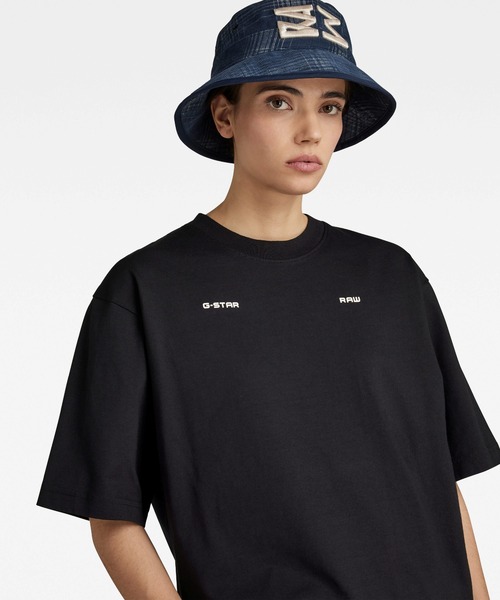 G-STAR(ジースター)の「UNISEX BOXY BASE T-SHIRT/ワンポイント/ロゴ/ユニセックス/オーバーサイズ(Tシャツ/カットソー・メンズ・ホワイト/ダークブラック・SMALL/MEDIUM/LARGE/X-LARGE/X-SMALL/XX-SMALL)」の13枚目の写真