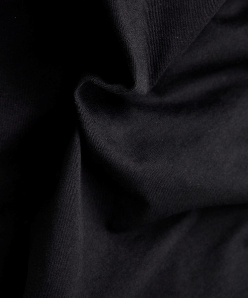 G-STAR(ジースター)の「UNISEX BOXY BASE T-SHIRT/ワンポイント/ロゴ/ユニセックス/オーバーサイズ(Tシャツ/カットソー・メンズ・ホワイト/ダークブラック・SMALL/MEDIUM/LARGE/X-LARGE/X-SMALL/XX-SMALL)」の16枚目の写真