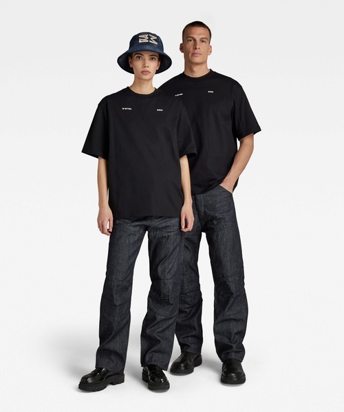 G-STAR(ジースター)の「UNISEX BOXY BASE T-SHIRT/ワンポイント/ロゴ/ユニセックス/オーバーサイズ(Tシャツ/カットソー・メンズ・ホワイト/ダークブラック・SMALL/MEDIUM/LARGE/X-LARGE/X-SMALL/XX-SMALL)」の14枚目の写真