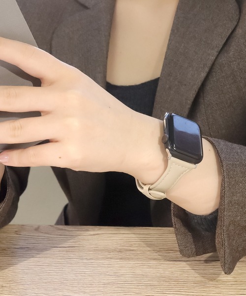 Urban Coral（アーバンコーラル）の「Apple Watch Band / アップルウォッチ バンド 本革スリムレザー / Urban Coral（デジタル腕時計・レディース・ブラック/グレー系その他/ブラウン/モカ/グリーン系その他/イエロー系その他/ベビーピンク/レッド・40mm）」の2枚目の写真