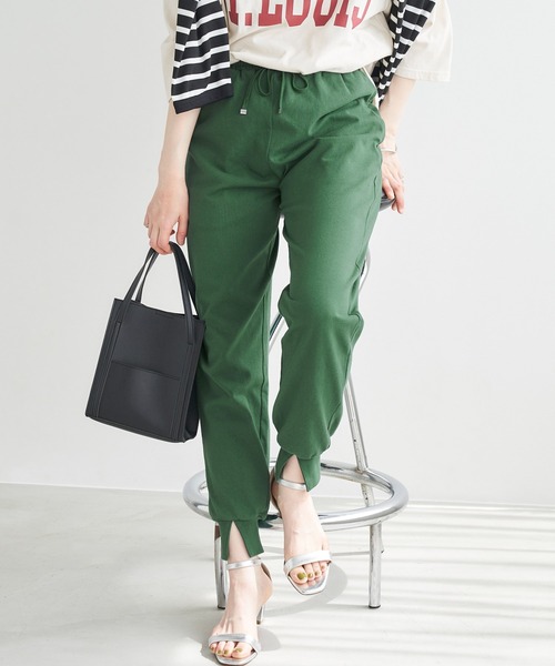 Chaco closet(チャコ クローゼット)の「USAコットン裾スリットカットジョガーパンツ(その他パンツ・レディース・ブラック/オフホワイト/イエロー/グリーン・S/M)」の4枚目の写真