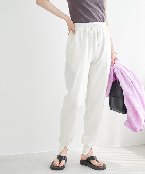 Chaco closet(チャコ クローゼット)の「USAコットン裾スリットカットジョガーパンツ(その他パンツ・レディース・ブラック/オフホワイト/イエロー/グリーン・S/M)」の18枚目の写真