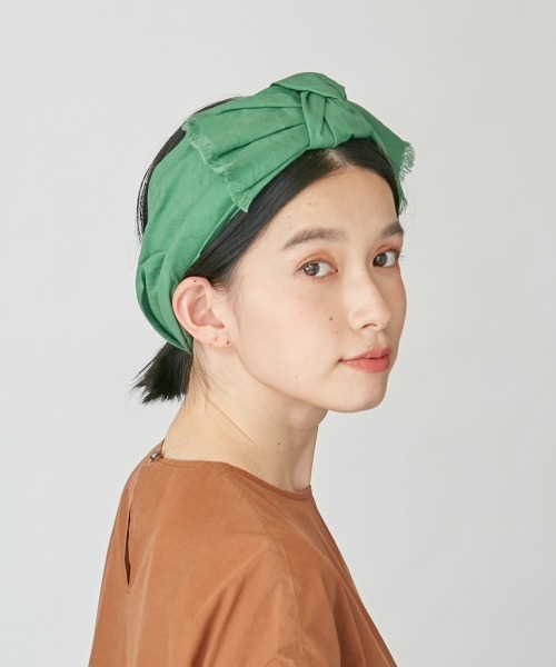 OVERRIDE（オーバーライド）の「OVERRIDE PLAIN RELAX HAIRBAND（ヘアバンド・レディース・ブラック/ブルーグレー/グリーン/ライトベージュ・FREE）」の4枚目の写真