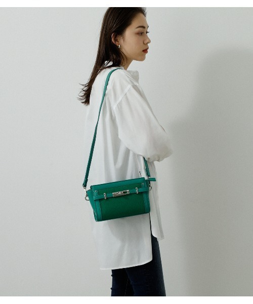 AZUL by moussy(アズールバイマウジー)の「MULTI FUNCTIONAL WALLET BAG/マルチファンクショナルウォレットバッグ(ポーチ・レディース・ライトブラウン/グリーン/ブラック・FREE)」の3枚目の写真
