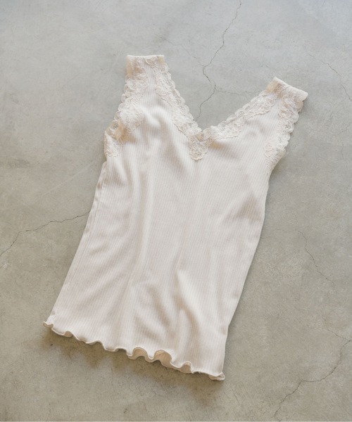 RETRO GIRL（レトロガール）の「2WAYレースタンクトップ（タンクトップ・レディース・ブラック/オフホワイト/ブルー/ライトベージュ・FREE）」の4枚目の写真