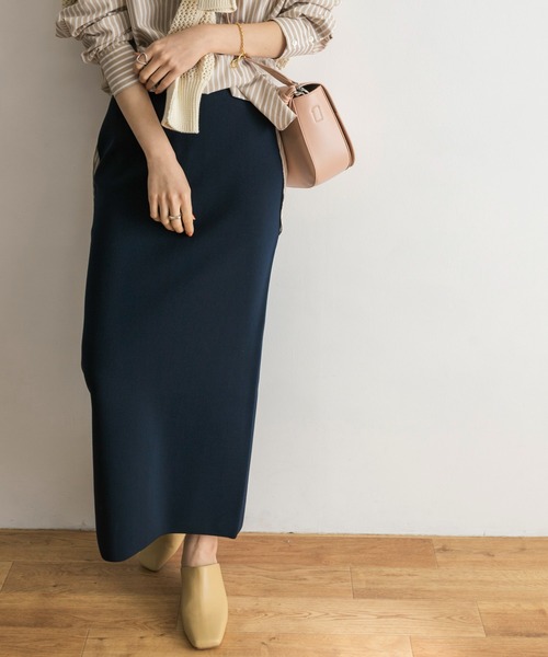 URBAN RESEARCH（アーバンリサーチ）の「ライトニットタイトスカート（スカート・レディース・ネイビー/ベージュ系その他・38/36）」の2枚目の写真