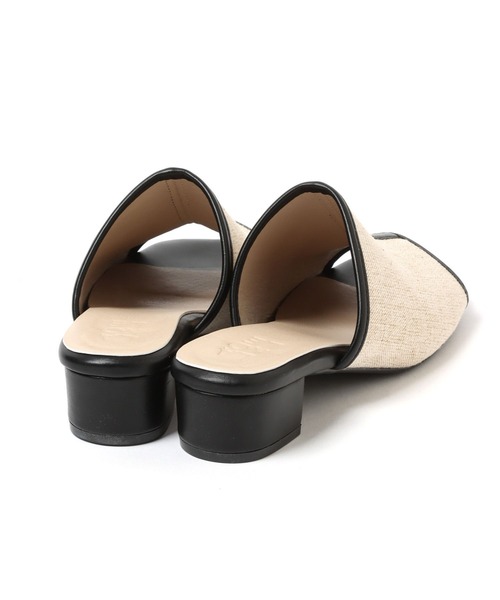 LAKOLE（ラコレ）の「キャンバスミュールサンダル / 265968（サンダル・レディース・ブラック/オフホワイト・MEDIUM/LARGE）」の15枚目の写真