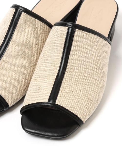 LAKOLE（ラコレ）の「キャンバスミュールサンダル / 265968（サンダル・レディース・ブラック/オフホワイト・MEDIUM/LARGE）」の18枚目の写真