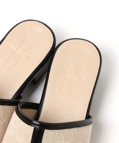 LAKOLE（ラコレ）の「キャンバスミュールサンダル / 265968（サンダル・レディース・ブラック/オフホワイト・MEDIUM/LARGE）」の20枚目の写真