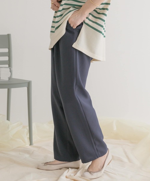 ITEMS URBANRESEARCH(アイテムズ アーバンリサーチ)の「ダブルタックパンツ(その他パンツ・レディース・ベージュ/ネイビー/レッド系その他・FREE)」の3枚目の写真