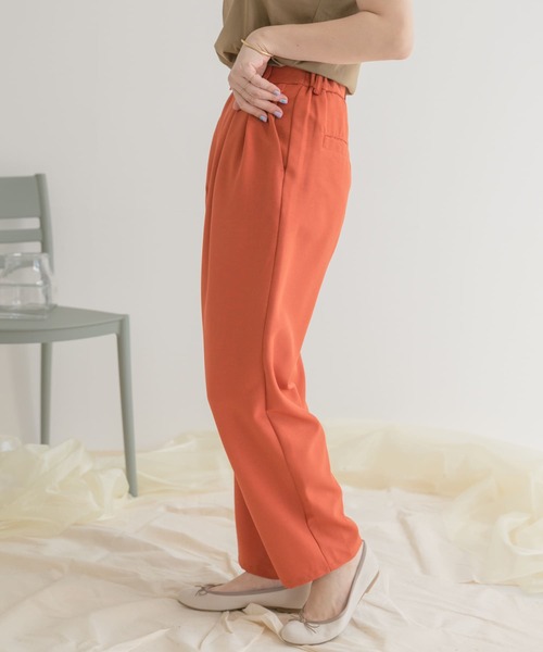 ITEMS URBANRESEARCH(アイテムズ アーバンリサーチ)の「ダブルタックパンツ(その他パンツ・レディース・ベージュ/ネイビー/レッド系その他・FREE)」の7枚目の写真