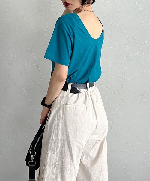 PAGEBOY（ページボーイ）の「バックオープンTシャツ（Tシャツ/カットソー・レディース・ブラック/オフホワイト/ターコイズブルー・FREE）」の3枚目の写真