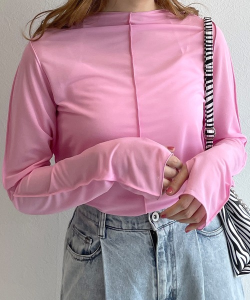 w closet（ダブルクローゼット）の「2WAYシアーフィンガーホールプルオーバー（Tシャツ/カットソー・レディース・オフホワイト/ピンク/ラベンダー/ブラック・FREE）」の4枚目の写真