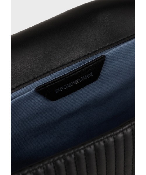 EMPORIO ARMANI(エンポリオアルマーニ)の「【エンポリオ アルマーニ】オーバーサイズ ショルダーバッグ ナッパレザー製 キルティング(ショルダーバッグ・レディース・ブラック・FREE)」の4枚目の写真
