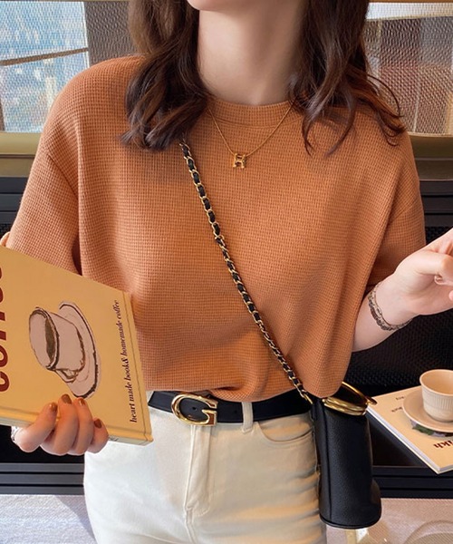 Doula Doula(ドゥーラドゥーラ)の「ワッフルクルーネックトップス(Tシャツ/カットソー・レディース・ホワイト/ブラック/グレー/ベージュ/ピンク/ブラウン/オレンジ・FREE)」の7枚目の写真