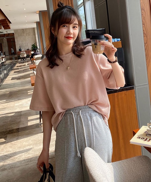 Doula Doula(ドゥーラドゥーラ)の「ワッフルクルーネックトップス(Tシャツ/カットソー・レディース・ホワイト/ブラック/グレー/ベージュ/ピンク/ブラウン/オレンジ・FREE)」の12枚目の写真