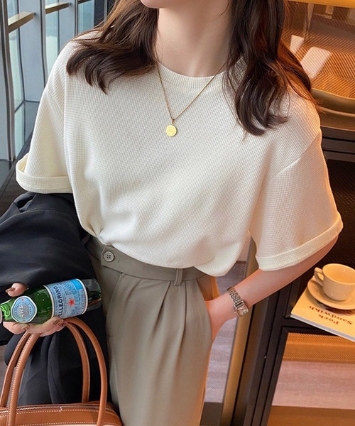 Doula Doula(ドゥーラドゥーラ)の「ワッフルクルーネックトップス(Tシャツ/カットソー・レディース・ホワイト/ブラック/グレー/ベージュ/ピンク/ブラウン/オレンジ・FREE)」の17枚目の写真