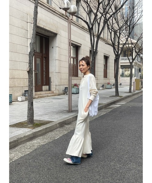 ulu(ウル)の「Organic cotton thermal laceup long dress(ワンピース・レディース・ホワイト・FREE)」の4枚目の写真