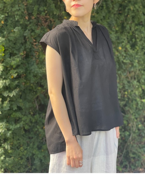 BEARDSLEY（ビアズリー）の「シャドーストライプフレンチブラウス（シャツ/ブラウス・レディース・ブラック/カーキ・FREE）」の2枚目の写真