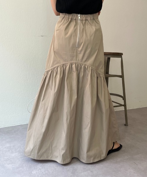 CAPRICIEUX LE'MAGE（カプリシューレマージュ）の「ラウンドティアードリバスカート（スカート・レディース・ベージュ/グリーン・FREE）」の5枚目の写真