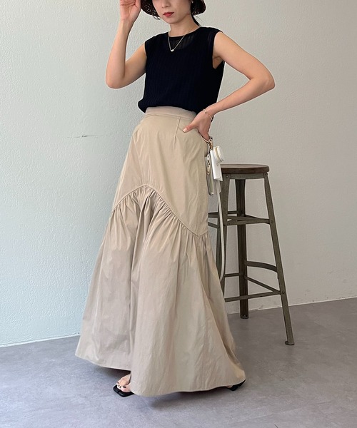 CAPRICIEUX LE'MAGE（カプリシューレマージュ）の「ラウンドティアードリバスカート（スカート・レディース・ベージュ/グリーン・FREE）」の9枚目の写真