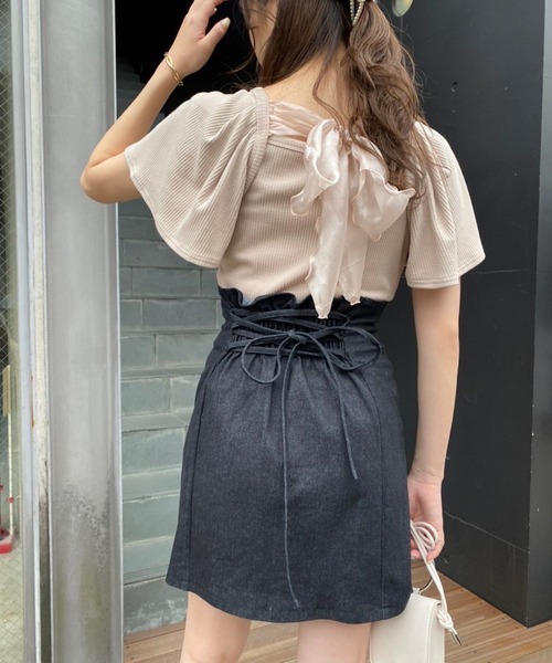 one after another NICE CLAUP（ワンアフターアナザーナイスクラップ）の「ボレロ風バックリボントップス（Tシャツ/カットソー・レディース・アイボリー/ブラック系その他/ベージュ/ブラック・FREE）」の4枚目の写真