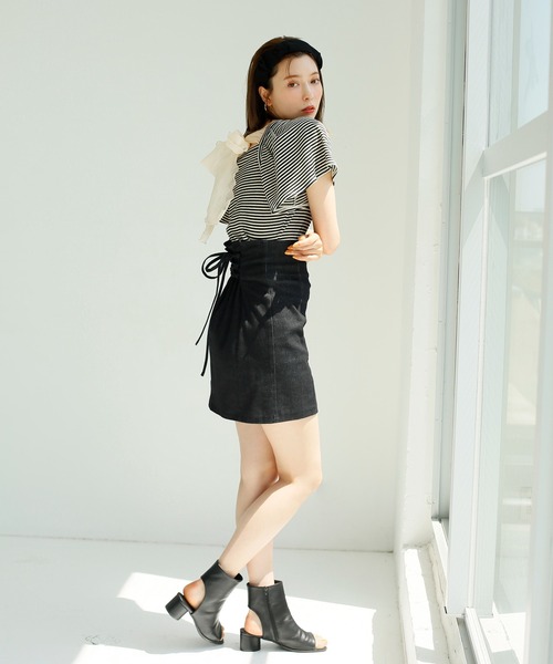 one after another NICE CLAUP（ワンアフターアナザーナイスクラップ）の「ボレロ風バックリボントップス（Tシャツ/カットソー・レディース・アイボリー/ブラック系その他/ベージュ/ブラック・FREE）」の9枚目の写真