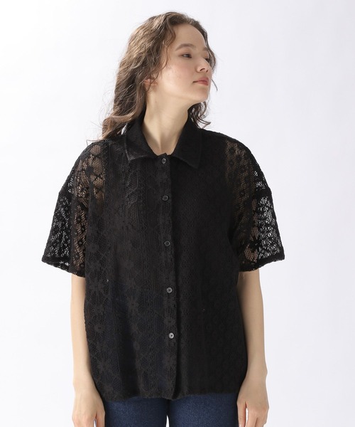 niko and...（ニコアンド）の「クレイジー綿レースビッグシャツ（シャツ/ブラウス・レディース・ブルー/オフホワイト/ブラック・FREE）」の6枚目の写真