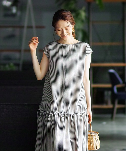 ENNEA（エンネア）の「【手洗いできる♪】シアーギンガムチェック・裾フレアーワンピース（ワンピース・レディース・ベージュ/オレンジ・38）」の7枚目の写真