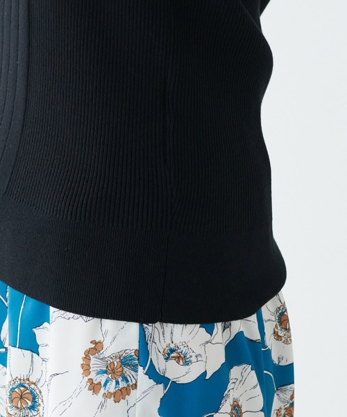 ROPE' PICNIC(ロペピクニック)の「後ろパールフレンチニットプルオーバー(ニット/セーター・レディース・ブラック/オフホワイト/ブルー/イエロー・38)」の17枚目の写真