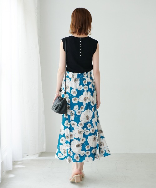 ROPE' PICNIC(ロペピクニック)の「後ろパールフレンチニットプルオーバー(ニット/セーター・レディース・ブラック/オフホワイト/ブルー/イエロー・38)」の18枚目の写真