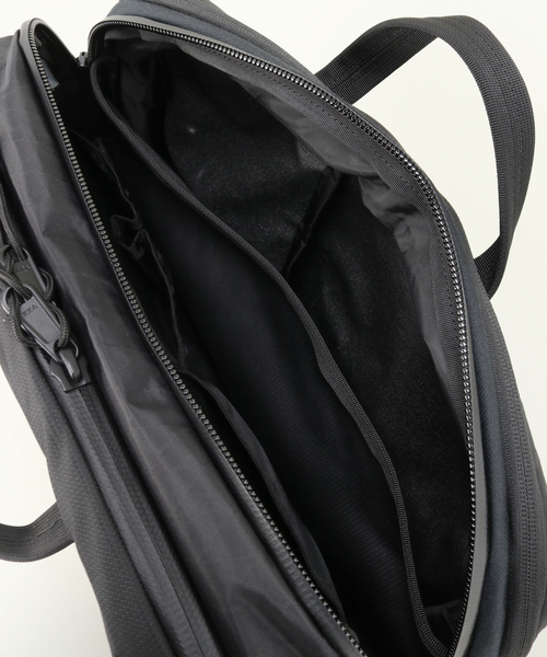 JOURNAL STANDARD(ジャーナルスタンダード)の「【MYSTERY RANCH / ミステリーランチ】3 WAY(クラッチバッグ・メンズ・ブラック・FREE)」の2枚目の写真