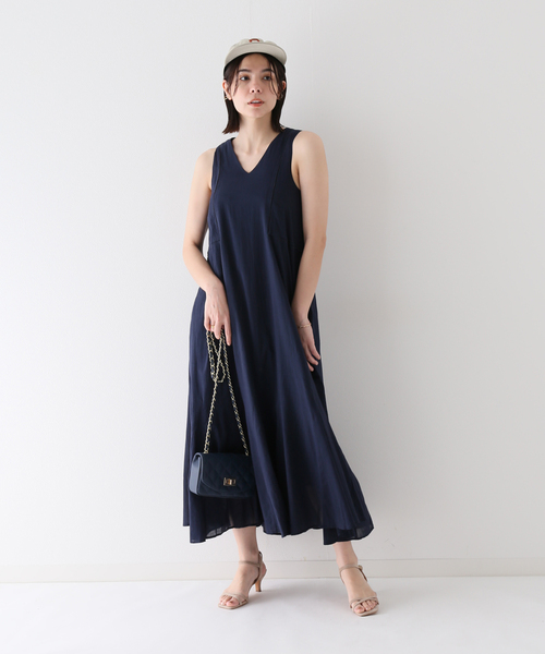 SLOBE IENA（スローブイエナ）の「【INDESTYL/インデスタイ】ノースリーブワンピース（ワンピース・レディース・ベージュ/ネイビー/イエロー・FREE）」の8枚目の写真