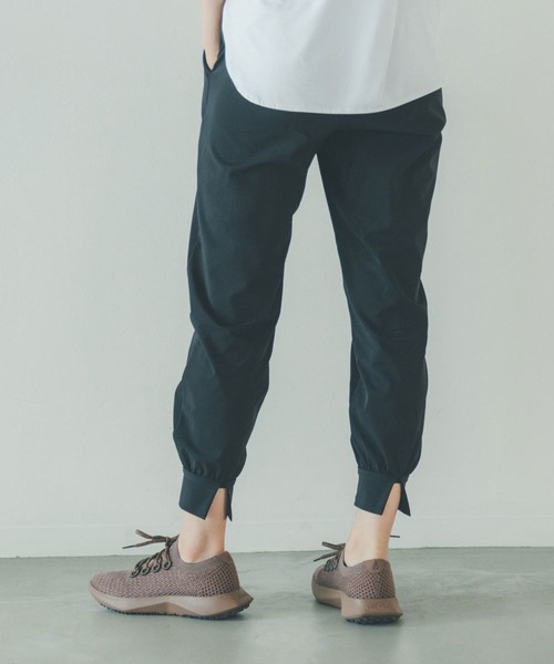 HEREIAM(ヘレイアム)の「【HEREIAM】撥水/シルキーツイルジョグパンツ(その他パンツ・レディース・ブラック/ブラウン系その他・SMALL/MEDIUM)」の5枚目の写真