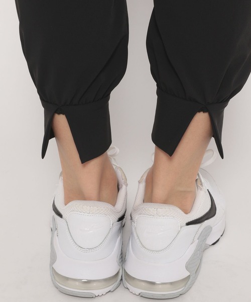 HEREIAM(ヘレイアム)の「【HEREIAM】撥水/シルキーツイルジョグパンツ(その他パンツ・レディース・ブラック/ブラウン系その他・SMALL/MEDIUM)」の14枚目の写真