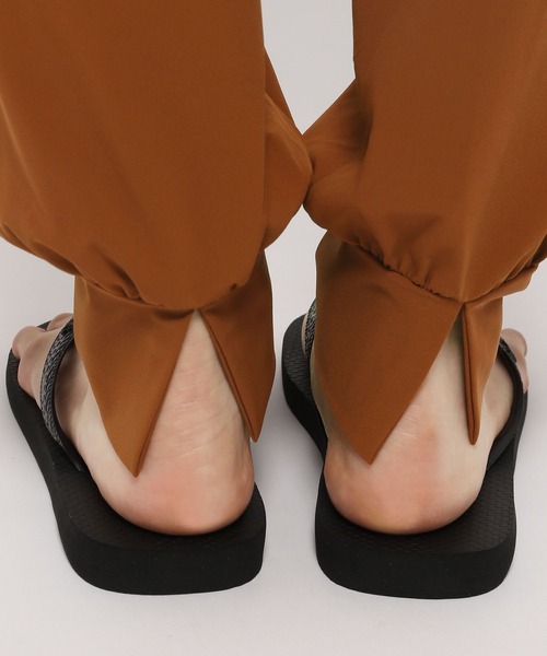 HEREIAM(ヘレイアム)の「【HEREIAM】撥水/シルキーツイルジョグパンツ(その他パンツ・レディース・ブラック/ブラウン系その他・SMALL/MEDIUM)」の22枚目の写真