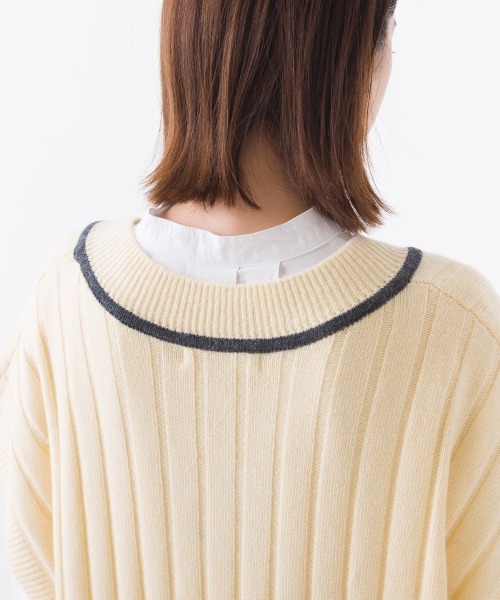 OMNES(オムネス)の「ウールナイロンVネックベスト(ベスト・レディース・アイボリー/モカ・FREE)」の16枚目の写真