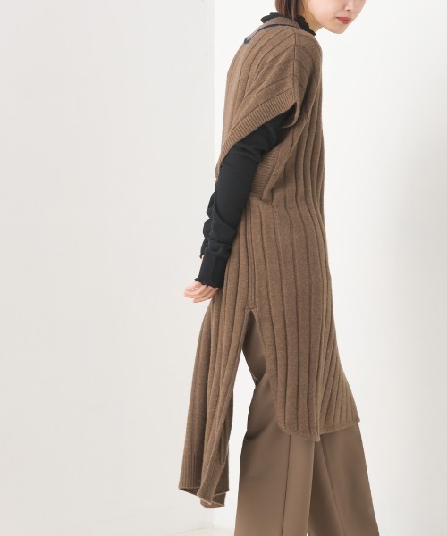 OMNES(オムネス)の「ウールナイロンVネックベスト(ベスト・レディース・アイボリー/モカ・FREE)」の9枚目の写真