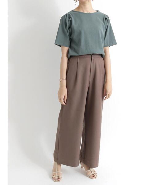 Te chichi(テチチ)の「肩タックボリューム袖カノコカットソー(ニット/セーター・レディース・ブラック/オフホワイト/グリーン・フリ-)」の15枚目の写真