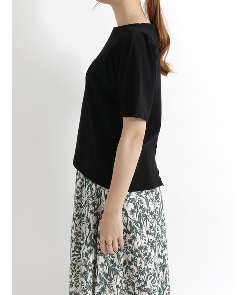 Te chichi(テチチ)の「肩タックボリューム袖カノコカットソー(ニット/セーター・レディース・ブラック/オフホワイト/グリーン・フリ-)」の12枚目の写真