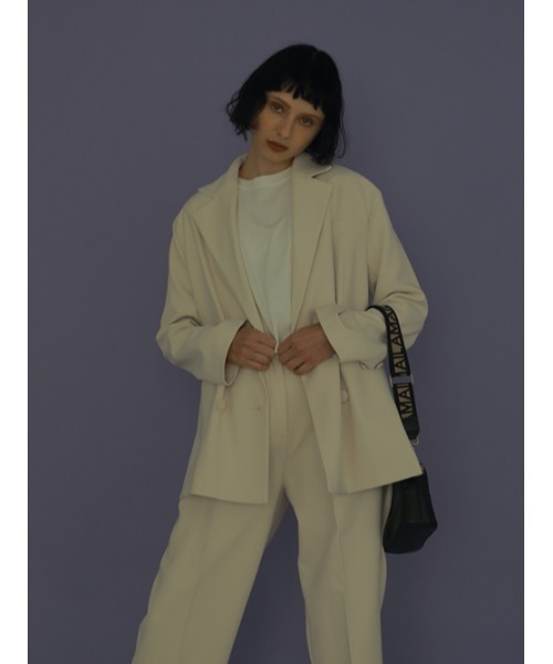 AMAIL(アマイル)の「Over slit hay Jacket(テーラードジャケット・レディース・アイボリー/グリーン・FREE)」の19枚目の写真