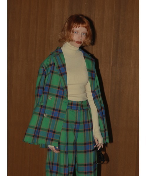 AMAIL(アマイル)の「Over slit hay Jacket(テーラードジャケット・レディース・アイボリー/グリーン・FREE)」の9枚目の写真