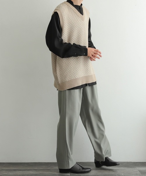 SENSE OF PLACE by URBAN RESEARCH（センスオブプレイスバイアーバンリサーチ）の「リンクスガラVネックベスト（ニット/セーター・メンズ・ベージュ/ネイビー・MEDIUM/LARGE）」の9枚目の写真